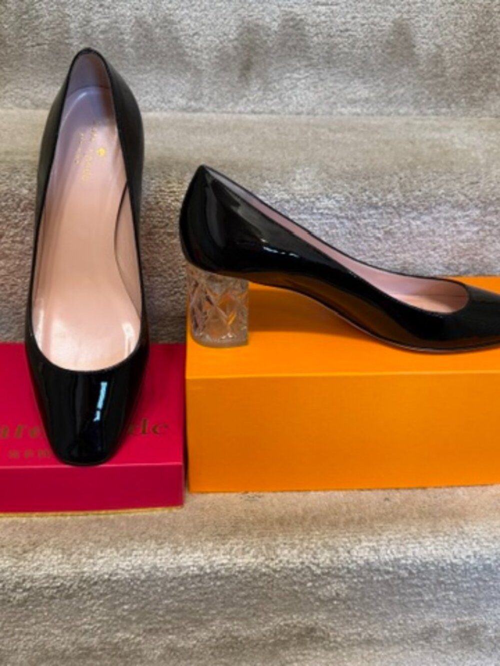 Kate Spade New York black patent pumps